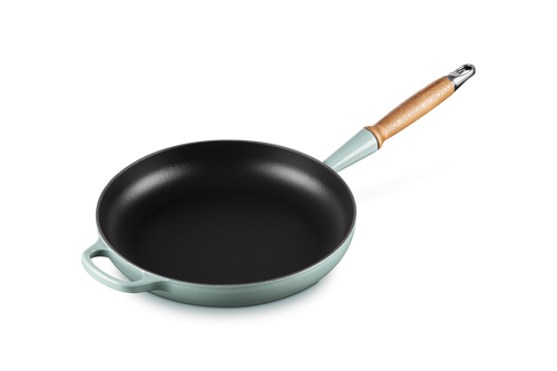 Le Creuset Koekenpan Signature met Houten handvat 'Sea Salt' Ø28cm