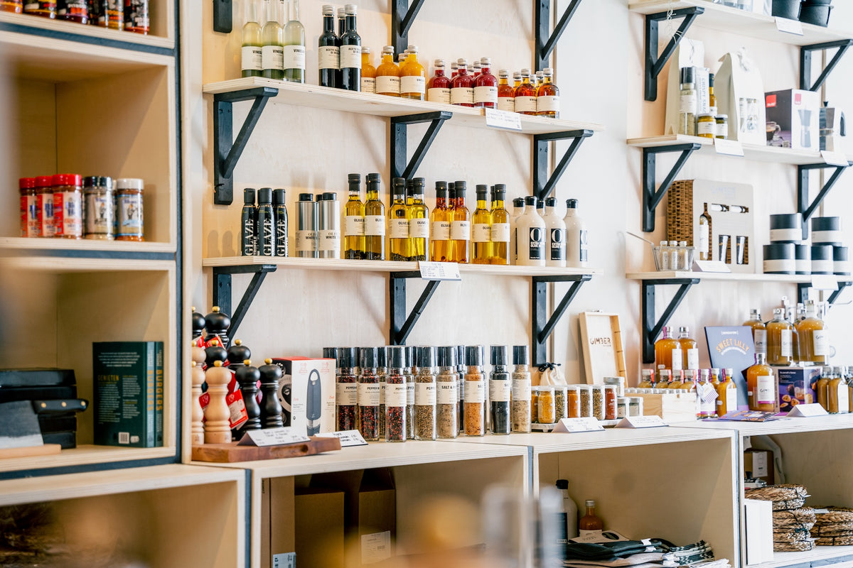 Interieur van de Braadbaas-winkel in Maassluis