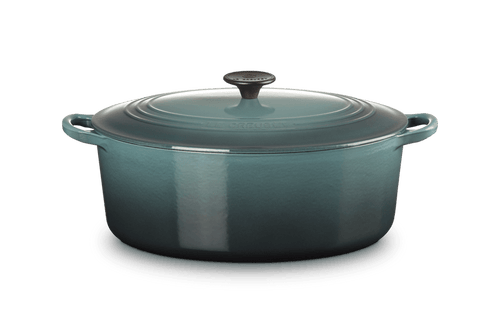 Le Creuset Signature 5.3L/5.5-Qt. Camomille Enameled Cast Iron Round Dutch Oven Le Creuset Signature 5.3L/5.5-Qt. Camomille Enameled Cast Iron Round Dutch Oven