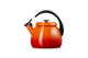 Le Creuset Fluitketel 2.1L Cloche 'Oranjerood'